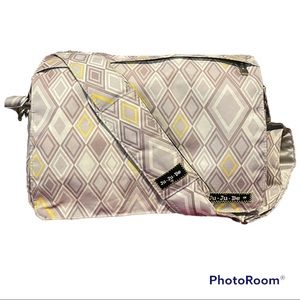 Ju Ju Be Better Be Messenger Diaper Bag with FREE GIFTS